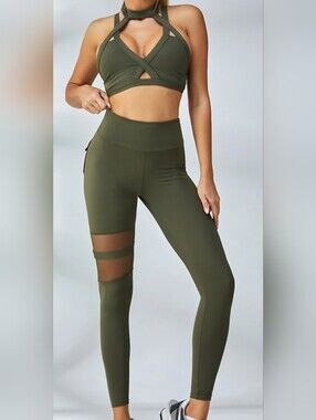 Zasuwa Olive Green Athletic Set